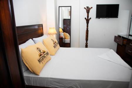 Regency inn19