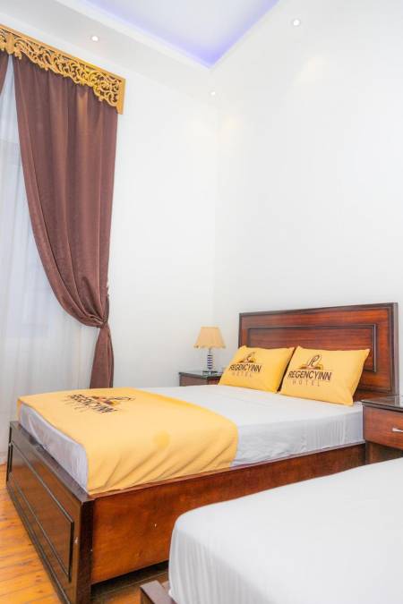 Regency inn7