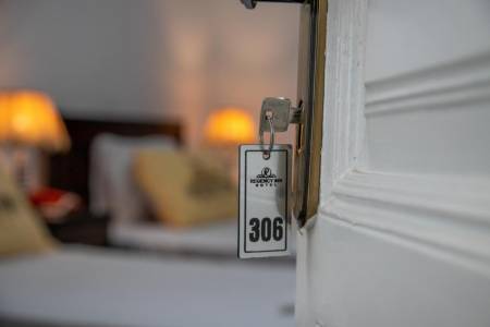 Regency inn8